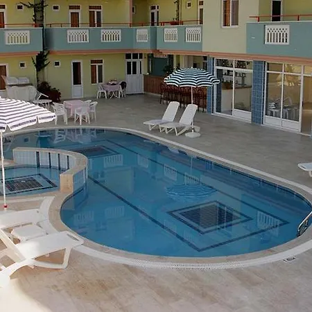 Victoria Princess 2* Side